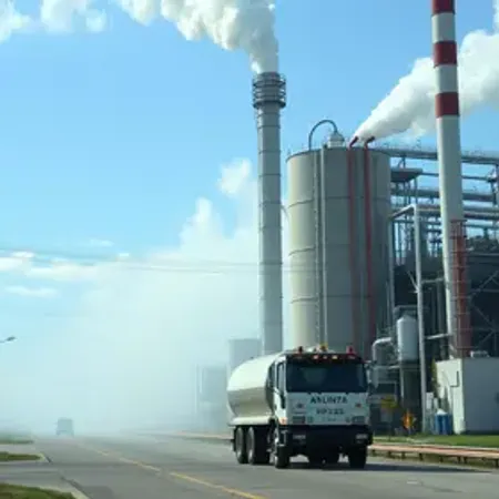 Vazamento de amônia em fábrica de AL faz 5 passarem mal