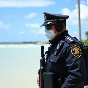 Delegado investigado por fraude em concurso retorna ao cargo em Alagoas