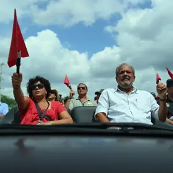 MP de Alagoas recebe denúncia sobre sirenes em carros usados por deputados