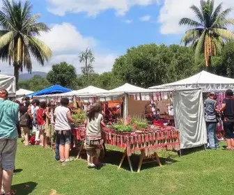Como visitar Feira de Artesanato da Pajuçara: rotas, acesso e dicas práticas
