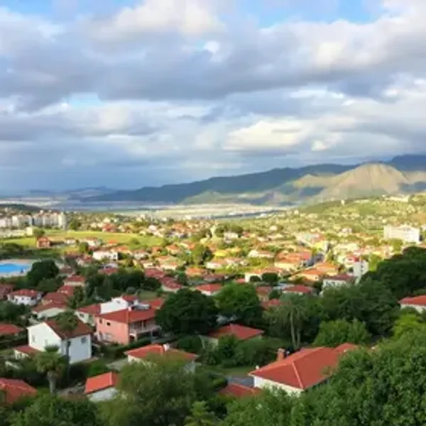 Remodelado, mirante transforma paisagem no bairro do Jacintinho
