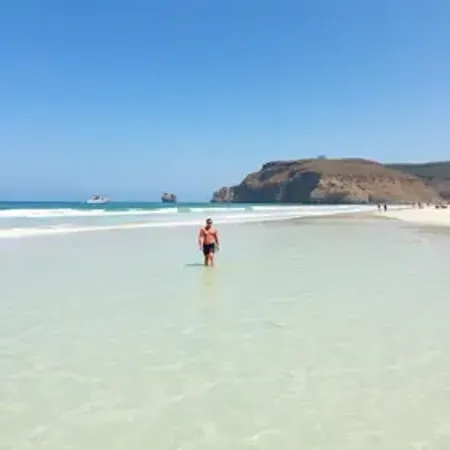 Praia de Xaréu para casal: estrutura, maré, acesso e dicas de visita
