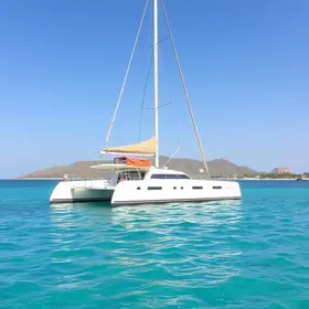 Passeio de catamarã em Costa dos Corais: guia prático para planejar sua viagem